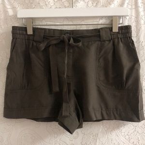 B44 Core silk brown shorts tie front small